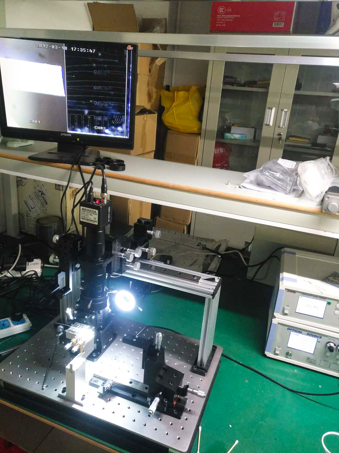 PLC光学耦合系统和UV固化在光纤器件上的应用